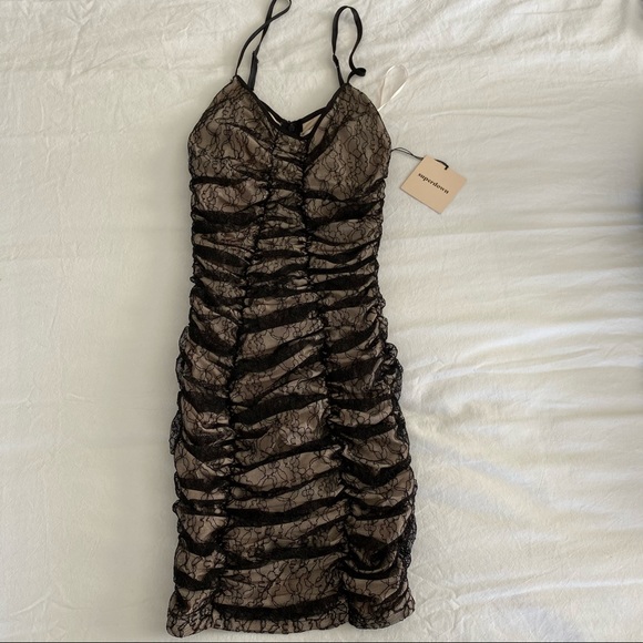 superdown Dresses & Skirts - Superdown lace ruched minidress